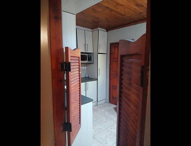 3 BEDROOM HOUSE FOR SALE IN MOTHERWELL